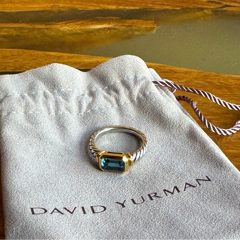 David Yurman Novella Collection Ring Blue Topaz 18KY/Silver Cable Size 8